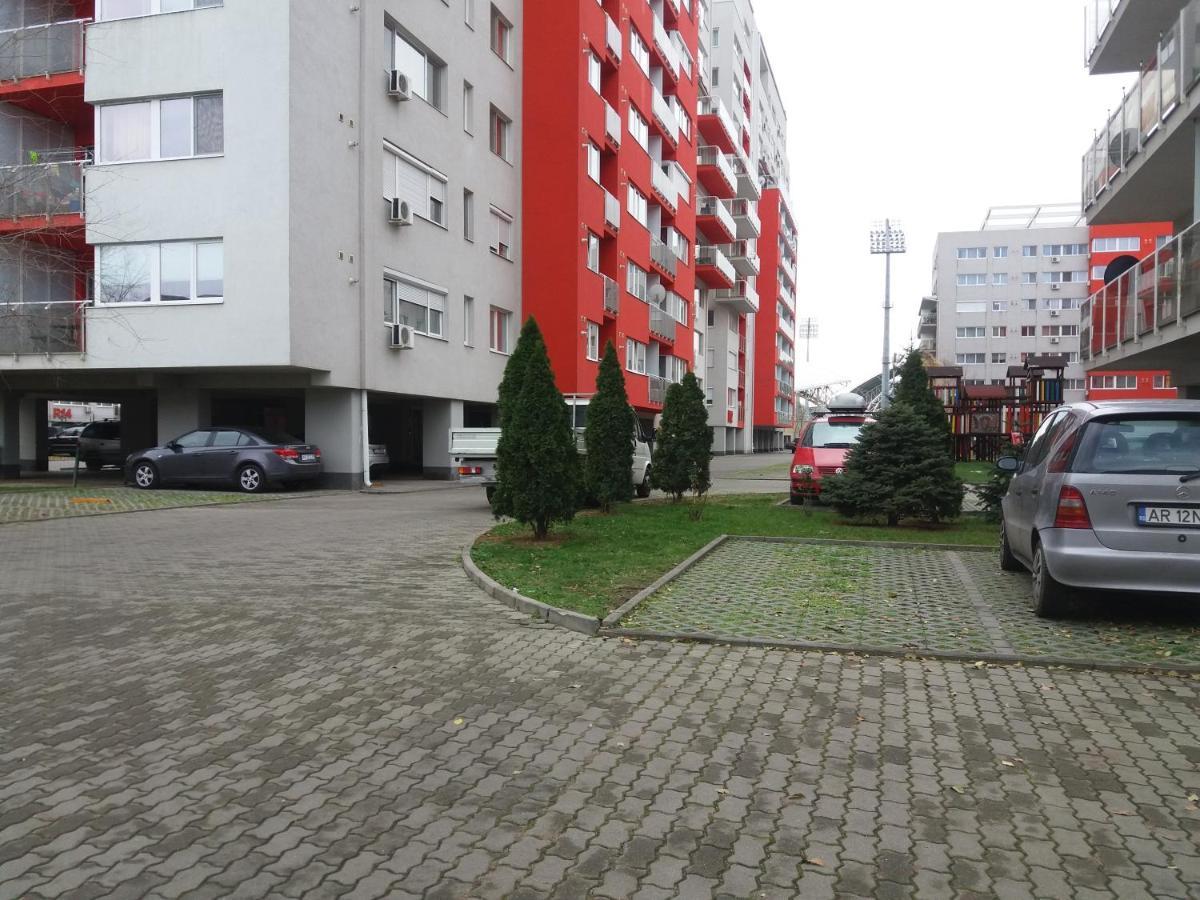 Intim Studio Flat Арад Экстерьер фото