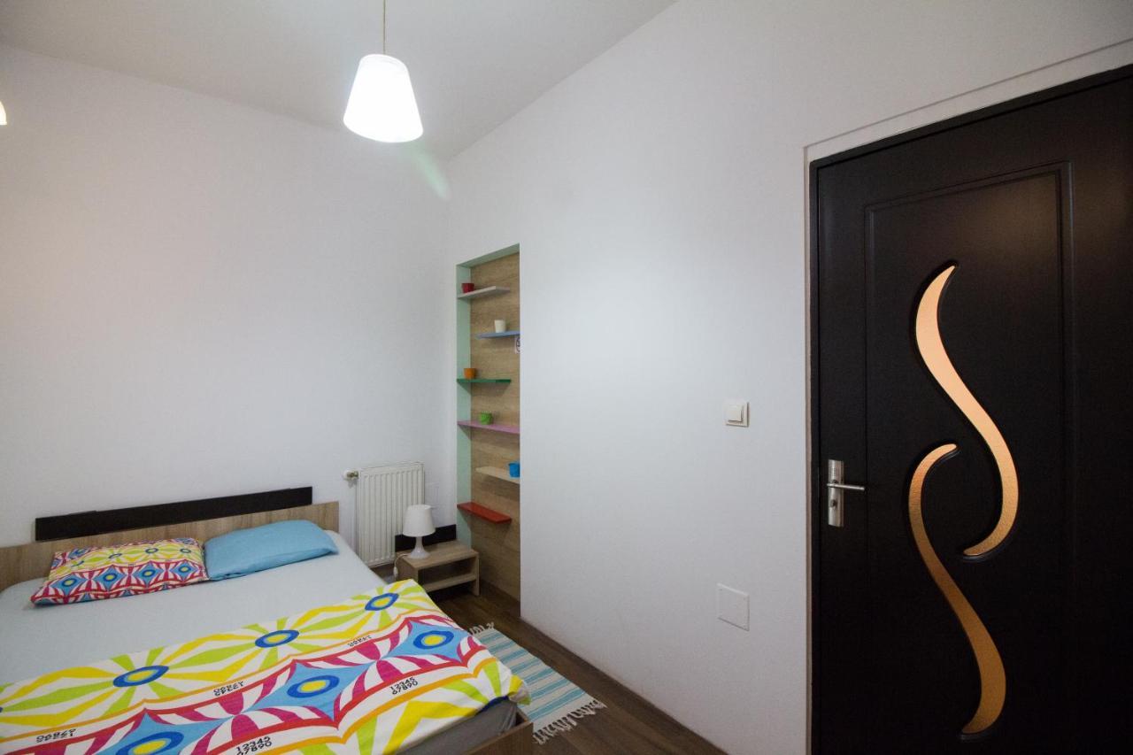 Intim Studio Flat Арад Экстерьер фото