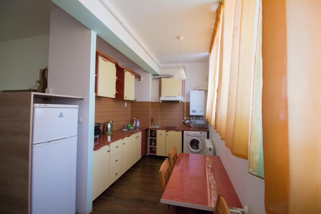 Intim Studio Flat Арад Экстерьер фото